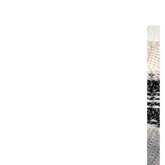 Banana Republic Women's Textured Fringe Cream and Black Sweater - Size Small - Picture 7 of 9